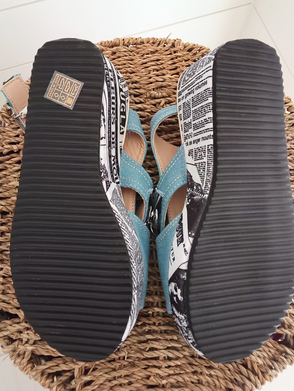 Shein fancy Denim newsprint wedge sandals, 8 - 8.5 (39) New...GREAT price! - Picture 5 of 6